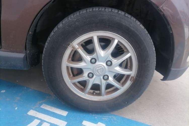 Used HYOSOW H2 2016 H2E 1.5L Elite Model BJ415B Right Front Wheel Hub