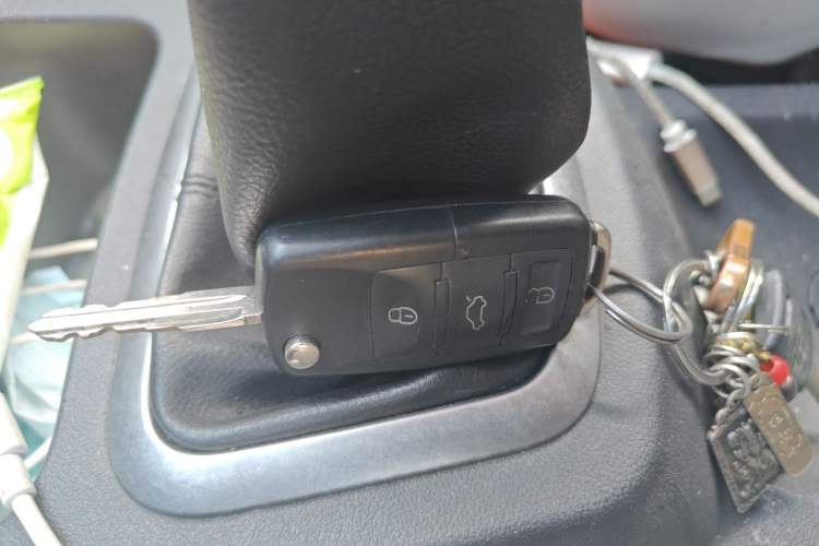 Used HYOSOW H2 2016 H2E 1.5L Elite Model BJ415B Vehicle Key