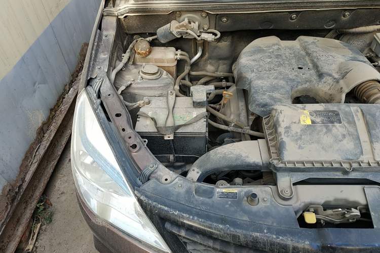 Used HYOSOW H2 2016 H2E 1.5L Fashion Model BJ415B Engine Bay Right