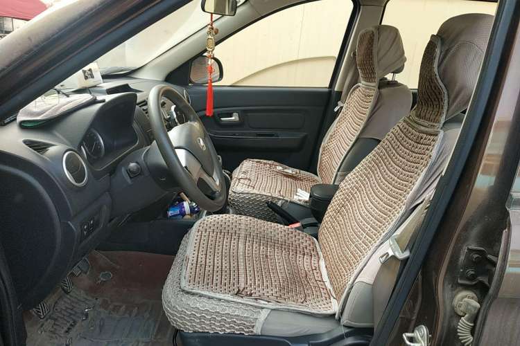 Used HYOSOW H2 2016 H2E 1.5L Fashion Model BJ415B Left Front Seat