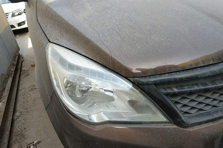 Used HYOSOW H2 2016 H2E 1.5L Fashion Model BJ415B Right Front Headlight