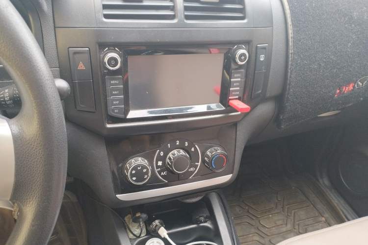 Used HYOSOW H2 2016 H2E 1.5L Elite Model BJ415B Audio And AC Panel