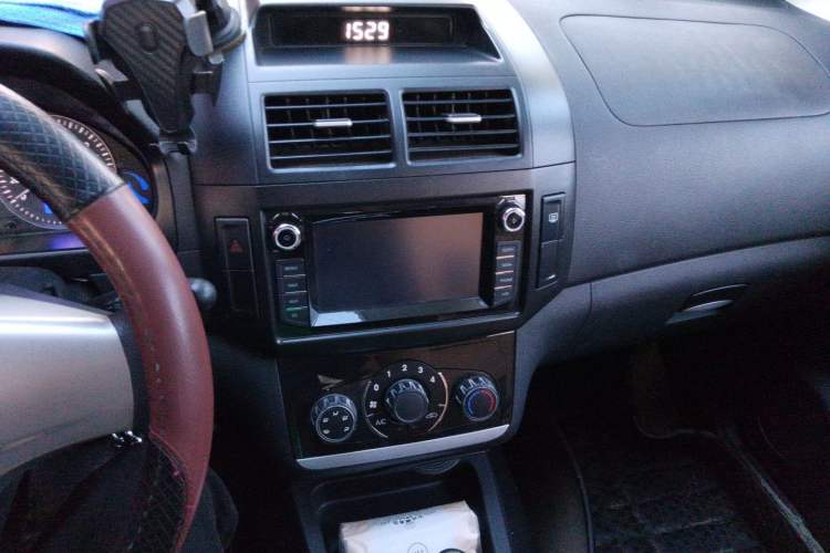 Used HYOSOW H2 2016 H2E 1.5L Elite Model BJ415B Audio And AC Panel