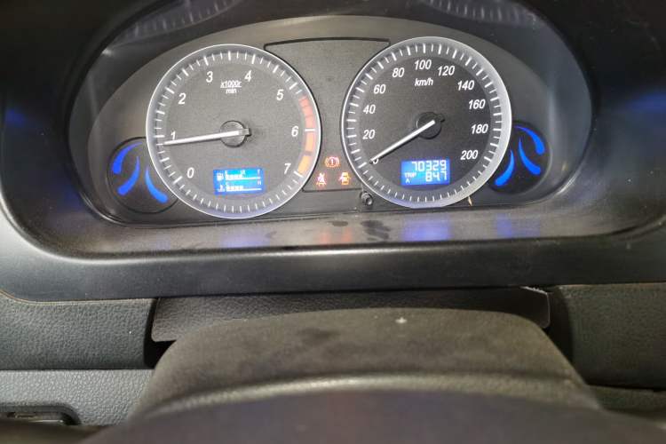 Used HYOSOW H2 2016 H2E 1.5L Elite Model BJ415B Odometer Close Up