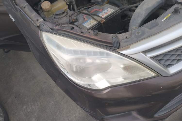 Used HYOSOW H2 2016 H2E 1.5L Elite Model BJ415B Right Front Headlight