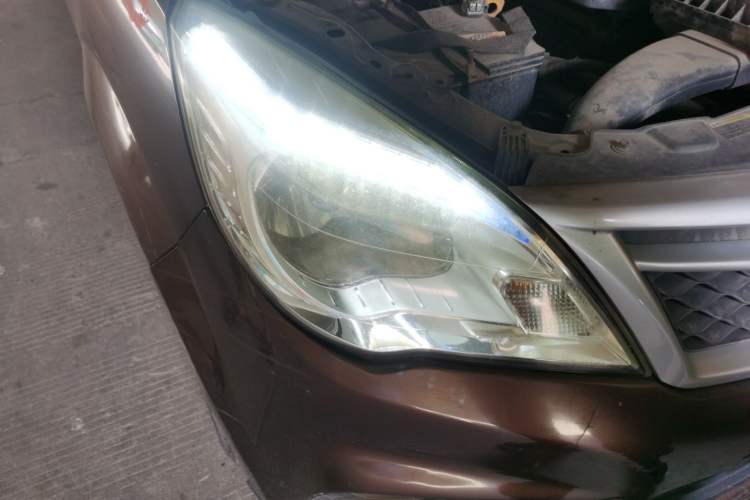 Used HYOSOW H2 2016 H2E 1.5L Elite Model BJ415B Right Front Headlight