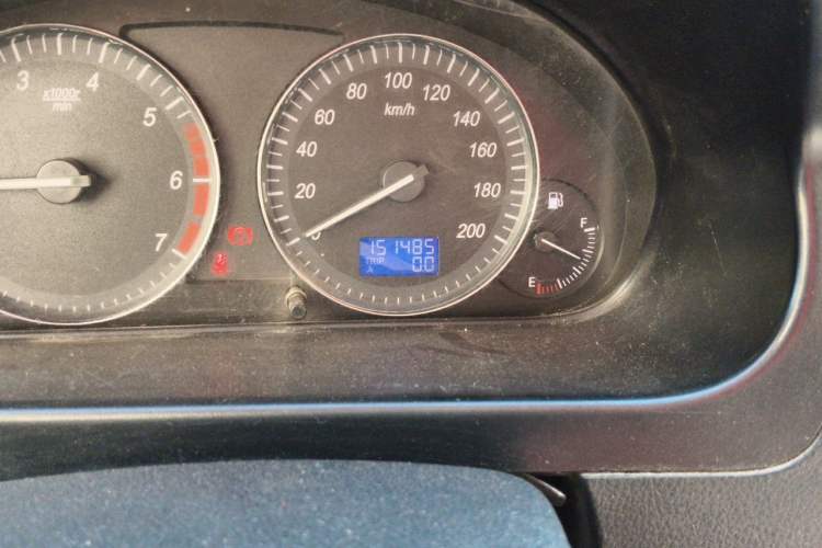 Used HYOSOW H2 2016 H2E 1.5L Classic Model BJ415A Odometer Close Up