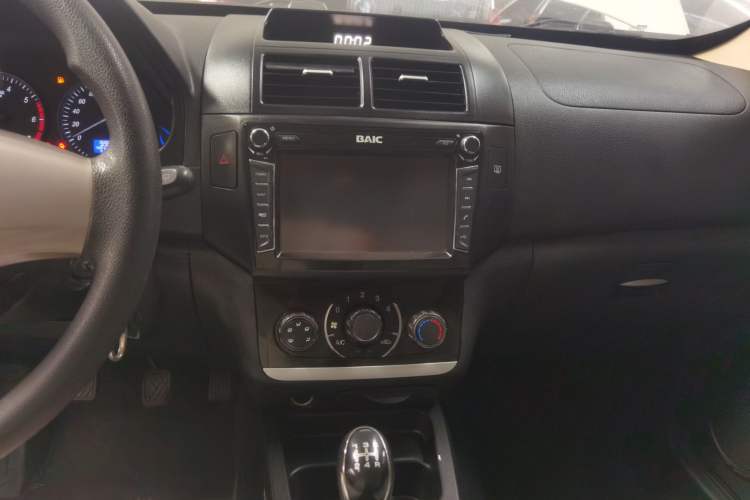 Used HYOSOW H2 2016 H2E 1.5L Elite Model BJ415B Audio And AC Panel