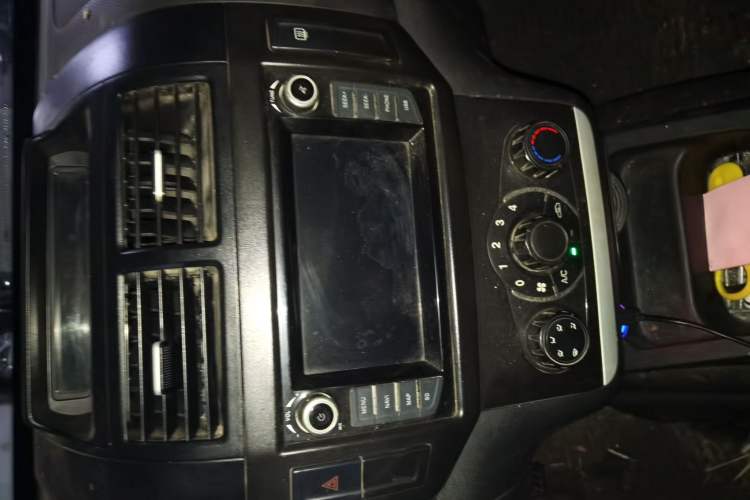Used HYOSOW H2 2016 H2E 1.5L Elite Model BJ415B Audio And AC Panel
