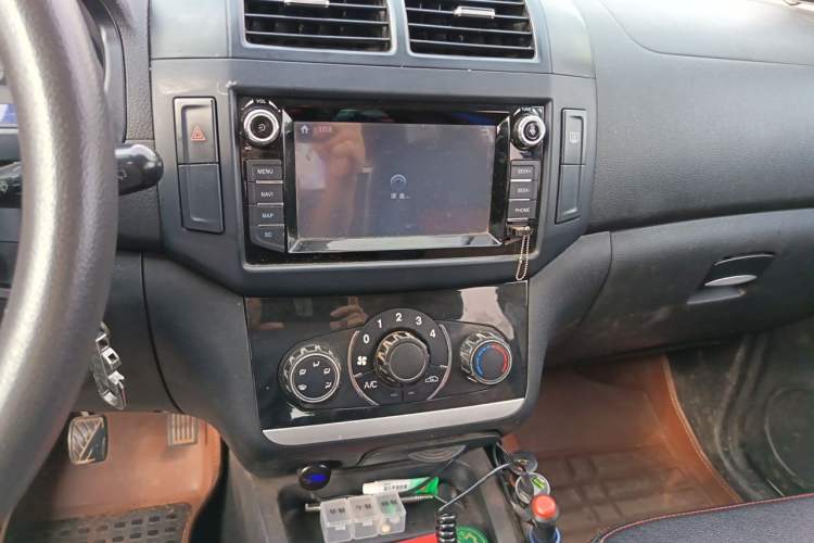 Used HYOSOW H2 2016 H2E 1.5L Elite Model BJ415B Audio And AC Panel