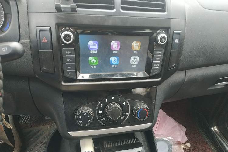 Used HYOSOW H2 2016 H2E 1.5L Elite Model BJ415B Audio And AC Panel