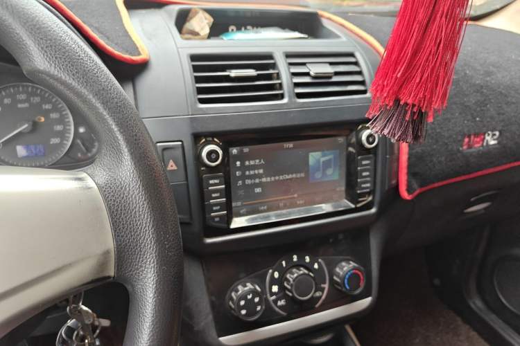 Used HYOSOW H2 2016 H2E 1.5L Elite Model BJ415B Audio And AC Panel