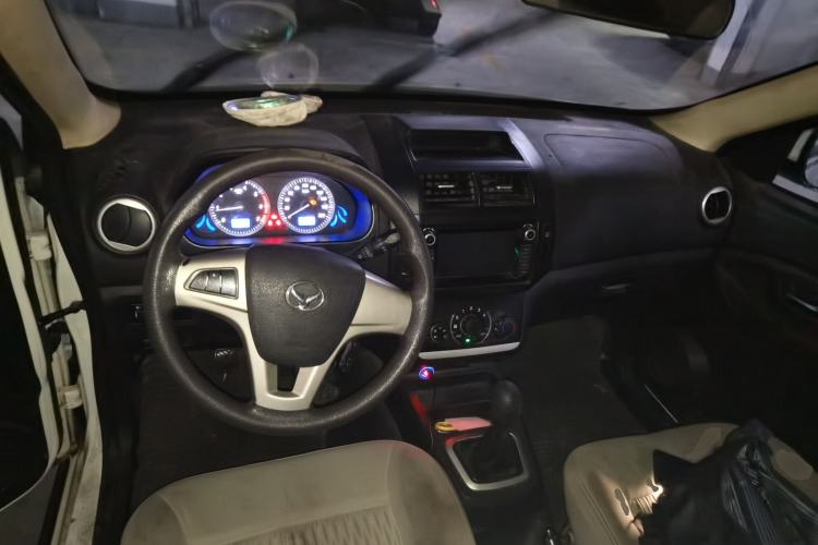 Used HYOSOW H2 2016 H2E 1.5L Elite Model BJ415B Center Console