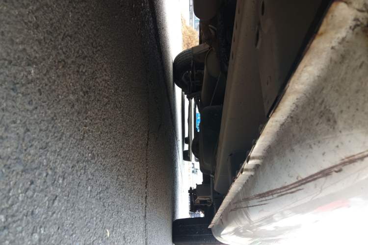 Used HYOSOW H2 2016 H2E 1.5L Fashion Model BJ415B Chassis Front Left