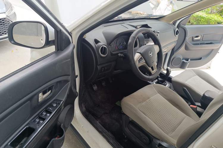 Used HYOSOW H2 2016 H2E 1.5L Elite Model BJ415B Driver Seat