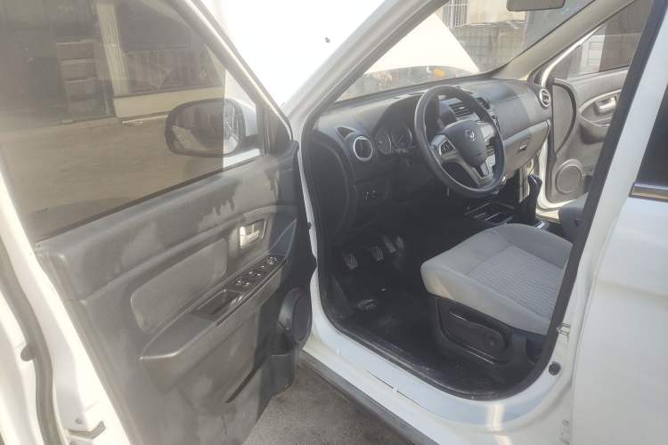 Used HYOSOW H2 2016 H2E 1.5L Elite Model BJ415B Driver Seat