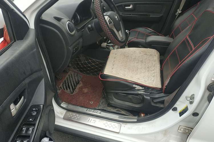 Used HYOSOW H2 2016 H2E 1.5L Elite Model BJ415B Driver Seat