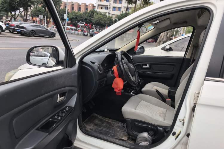 Used HYOSOW H2 2016 H2E 1.5L Elite Model BJ415B Driver Seat