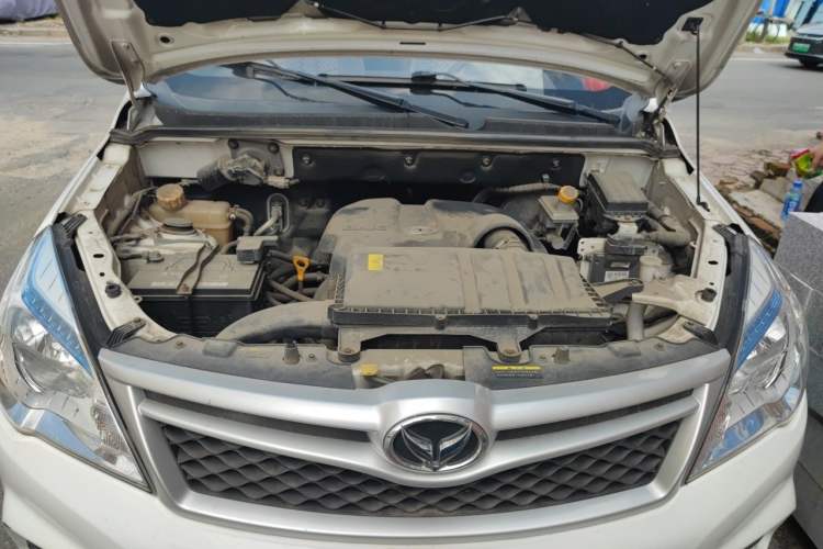 Used HYOSOW H2 2016 H2E 1.5L Elite Model BJ415B Engine Bay