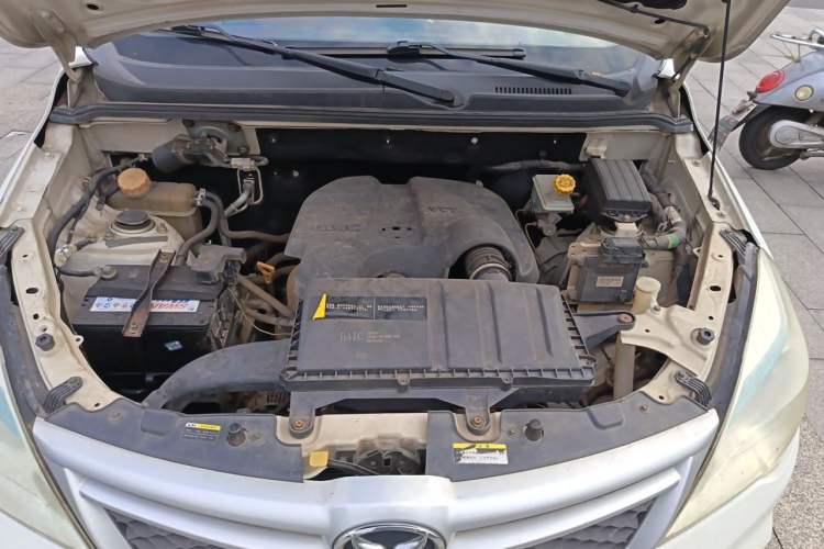Used HYOSOW H2 2016 H2E 1.5L Elite Model BJ415B Engine Bay