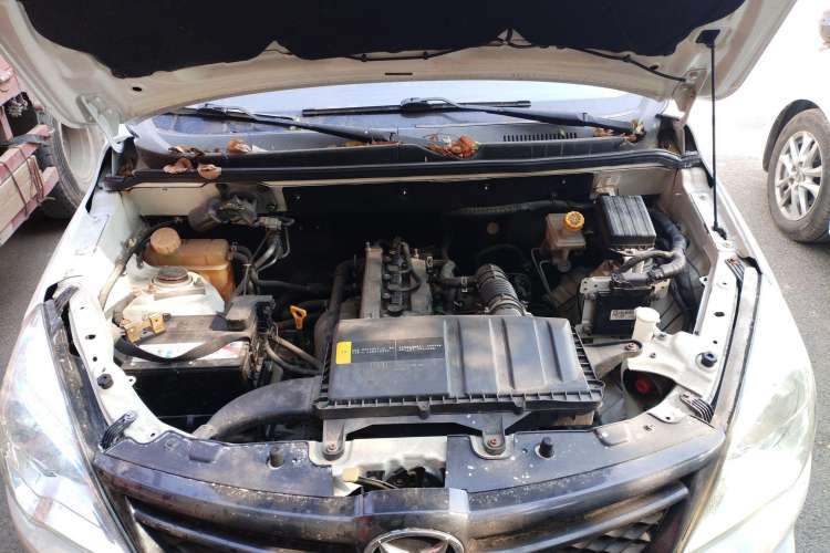 Used HYOSOW H2 2016 H2E 1.5L Fashion Model BJ415B Engine Bay
