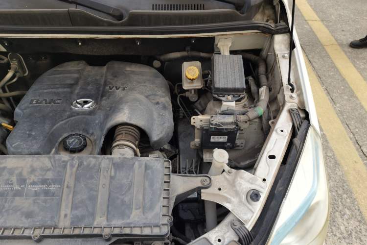 Used HYOSOW H2 2016 H2E 1.5L Elite Model BJ415B Engine Bay Left