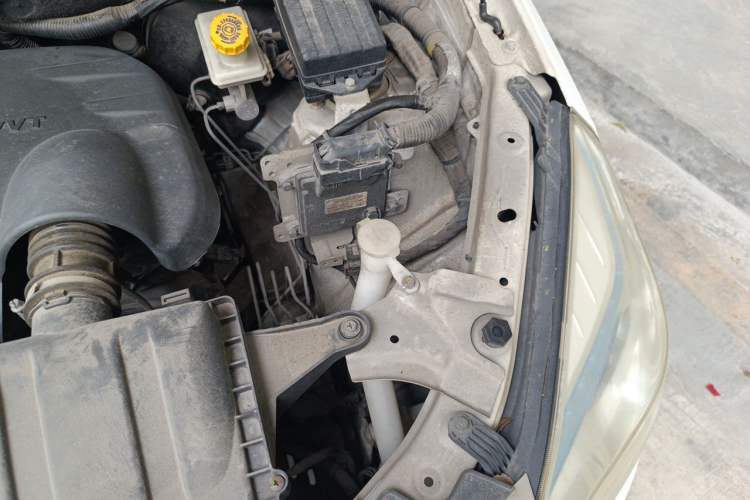 Used HYOSOW H2 2016 H2E 1.5L Elite Model BJ415B Engine Bay Left