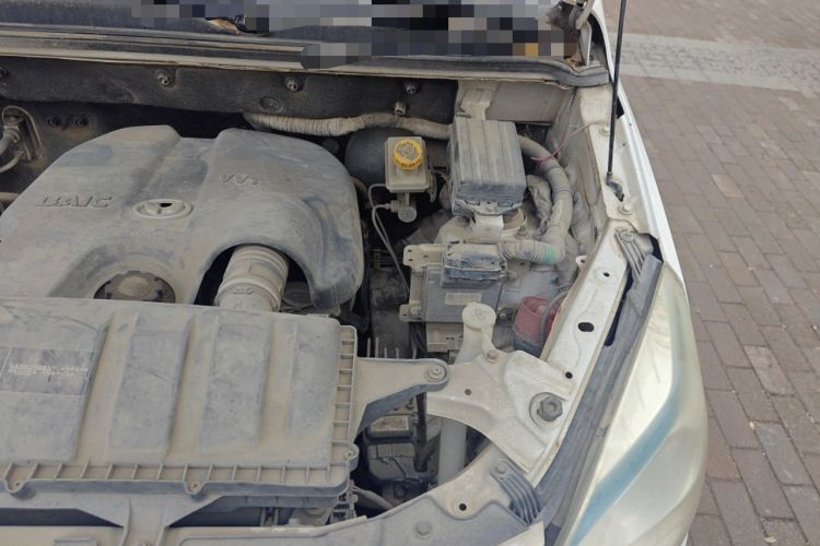 Used HYOSOW H2 2016 H2E 1.5L Fashion Model BJ415B Engine Bay Left