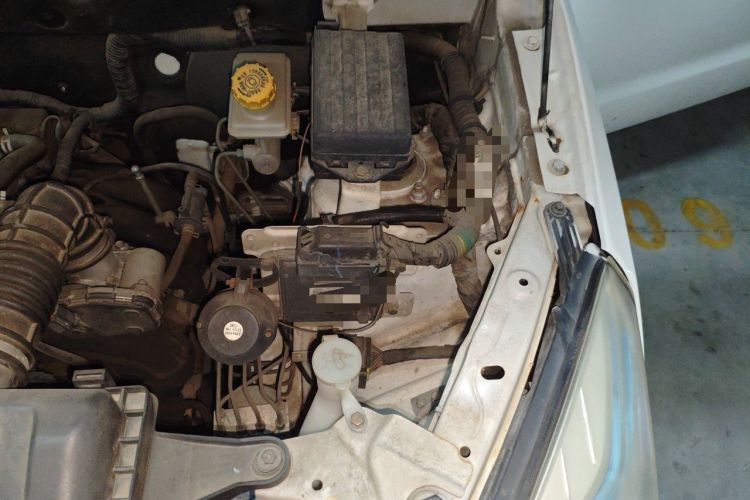 Used HYOSOW H2 2016 H2E 1.5L Elite Model BJ415B Engine Bay Left