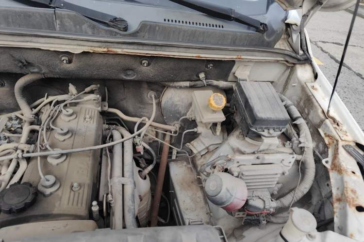 Used HYOSOW H2 2016 H2E 1.5L Fashion Model BJ415B Engine Bay Left