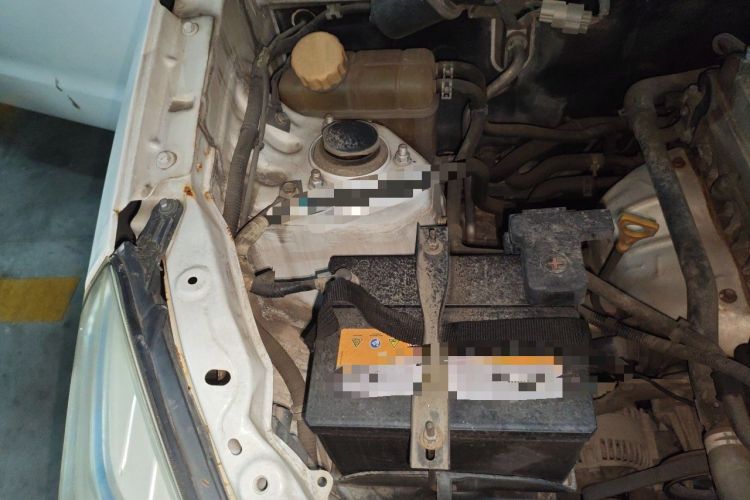 Used HYOSOW H2 2016 H2E 1.5L Elite Model BJ415B Engine Bay Right