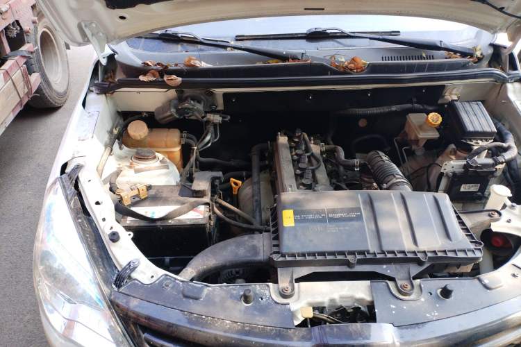 Used HYOSOW H2 2016 H2E 1.5L Fashion Model BJ415B Engine Bay Right