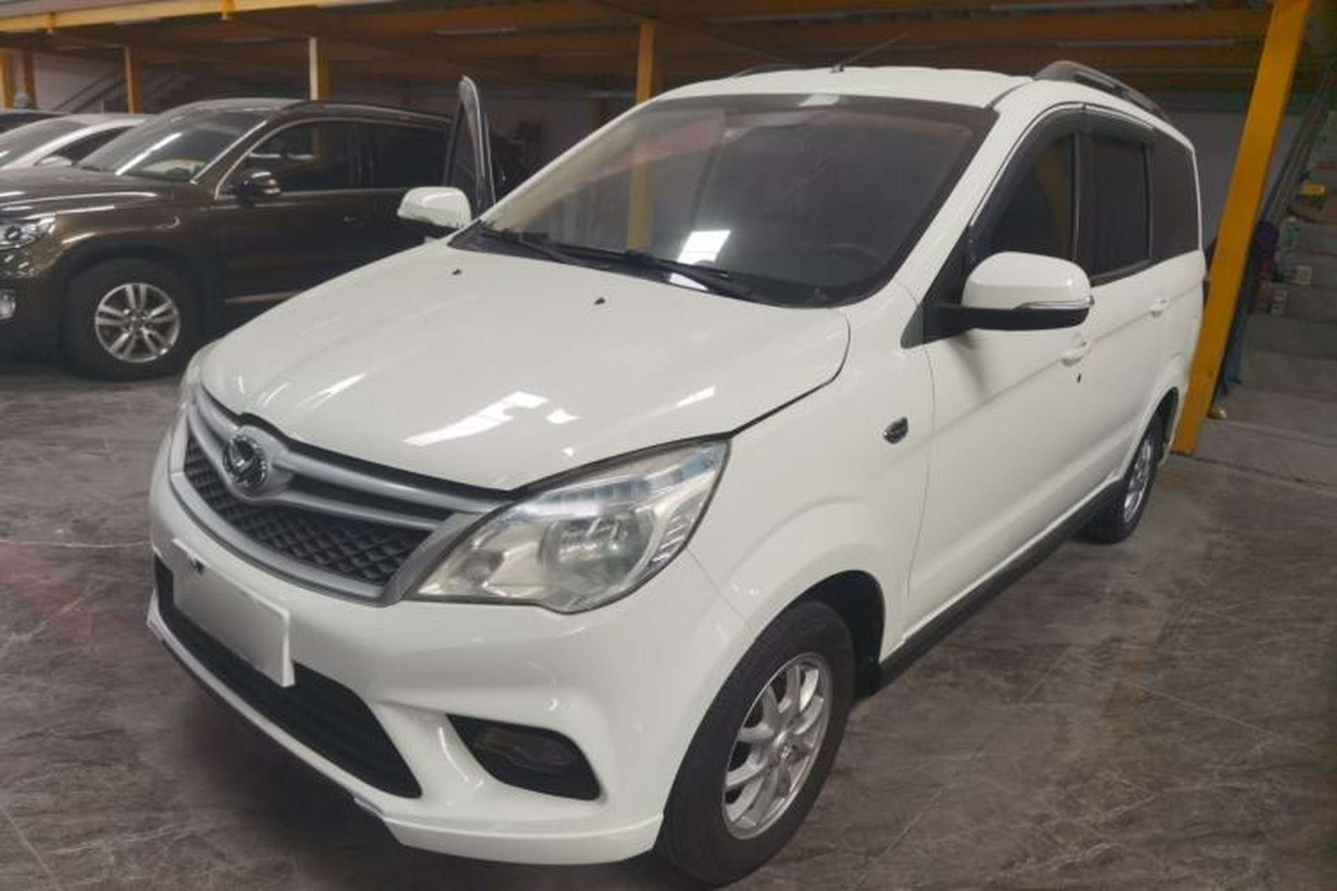Used HYOSOW H2 2016 H2E 1.5L Elite Model BJ415B Front Left 45 Deg