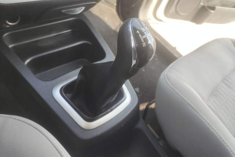 Used HYOSOW H2 2016 H2E 1.5L Elite Model BJ415B Gear Lever