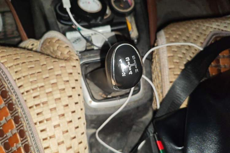 Used HYOSOW H2 2016 H2E 1.5L Elite Model BJ415B Gear Lever