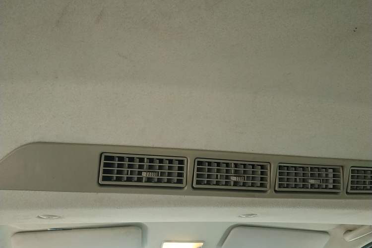 Used HYOSOW H2 2016 H2E 1.5L Elite Model BJ415B Headliner