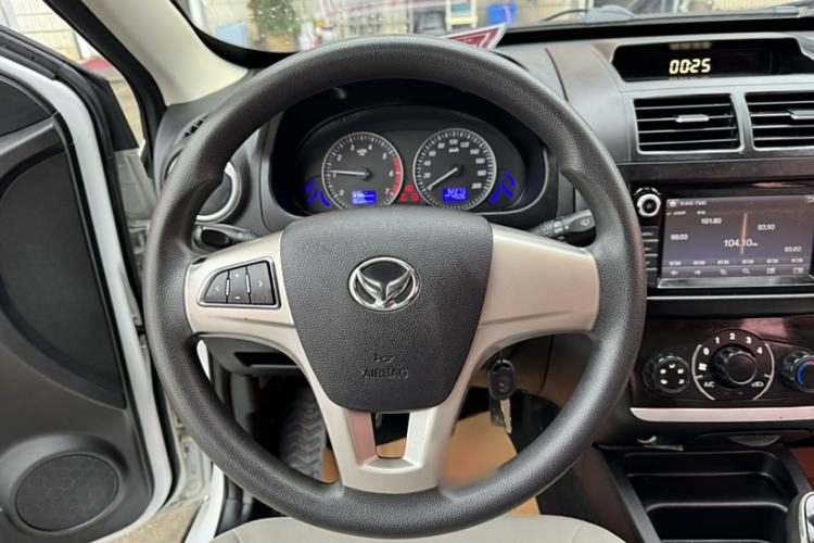 Used HYOSOW H2 2016 H2E 1.5L Elite Model BJ415B Interior 2