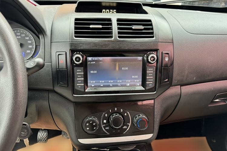 Used HYOSOW H2 2016 H2E 1.5L Elite Model BJ415B Interior 3