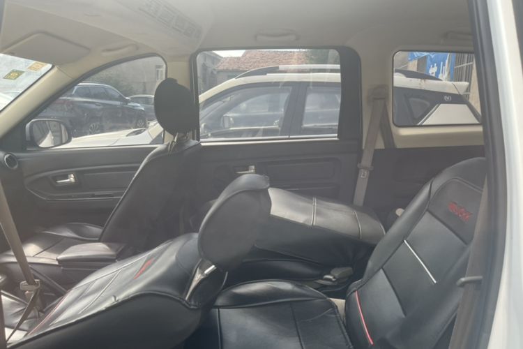 Used HYOSOW H2 2016 H2E 1.5L Elite Model BJ415B Interior 3