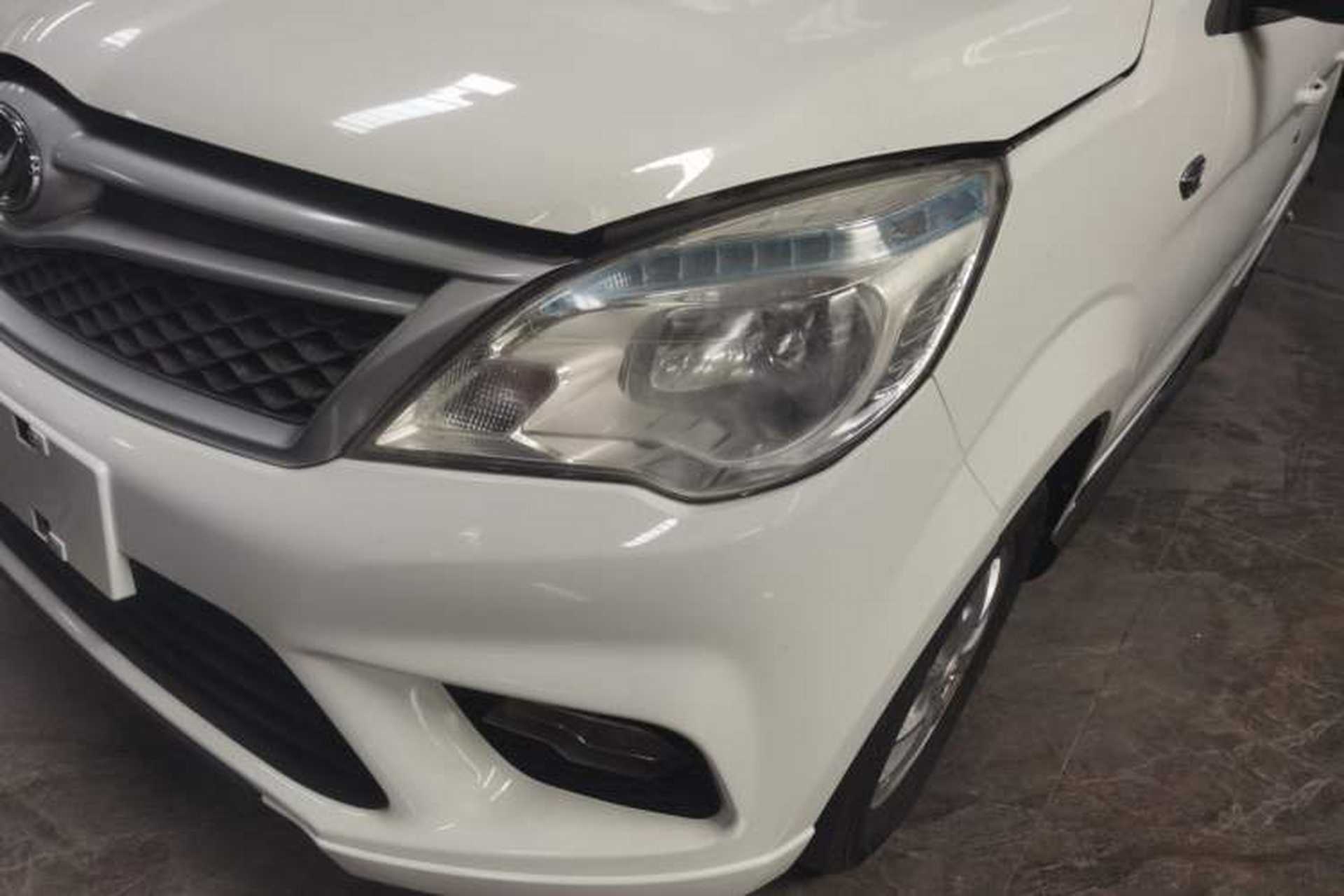 Used HYOSOW H2 2016 H2E 1.5L Elite Model BJ415B Left Front Headlight