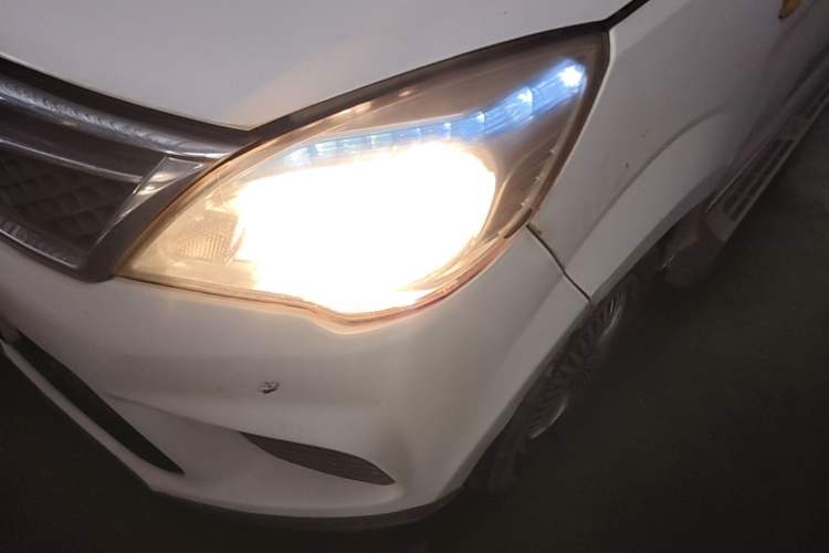 Used HYOSOW H2 2016 H2E 1.5L Classic Model BJ415A Left Front Headlight