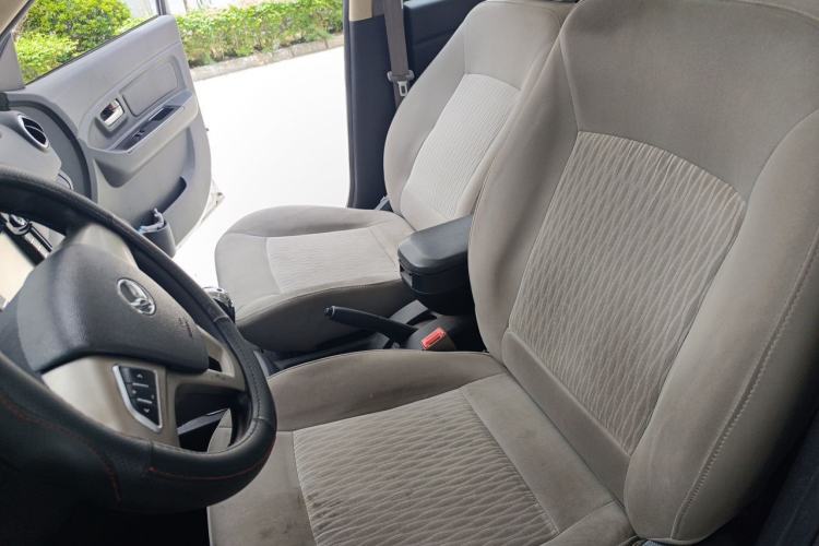 Used HYOSOW H2 2016 H2E 1.5L Elite Model BJ415B Left Front Seat