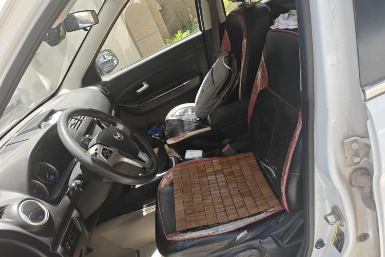 Used HYOSOW H2 2016 H2E 1.5L Elite Model BJ415B Left Front Seat