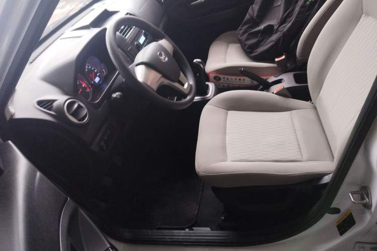 Used HYOSOW H2 2016 H2E 1.5L Classic Model BJ415A Left Front Seat