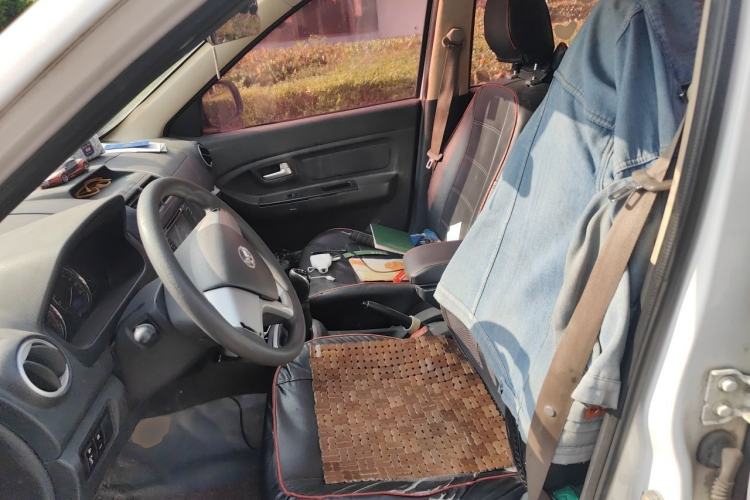 Used HYOSOW H2 2016 H2E 1.5L Fashion Model BJ415B Left Front Seat
