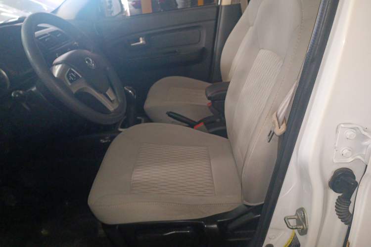 Used HYOSOW H2 2016 H2E 1.5L Elite Model BJ415B Left Front Seat