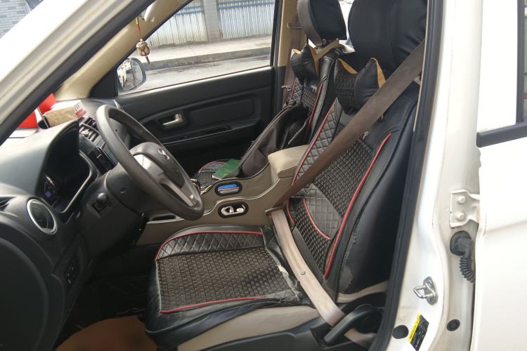 Used HYOSOW H2 2016 H2E 1.5L Fashion Model BJ415B Left Front Seat