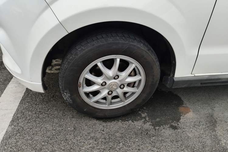 Used HYOSOW H2 2016 H2E 1.5L Elite Model BJ415B Left Front Wheel Hub