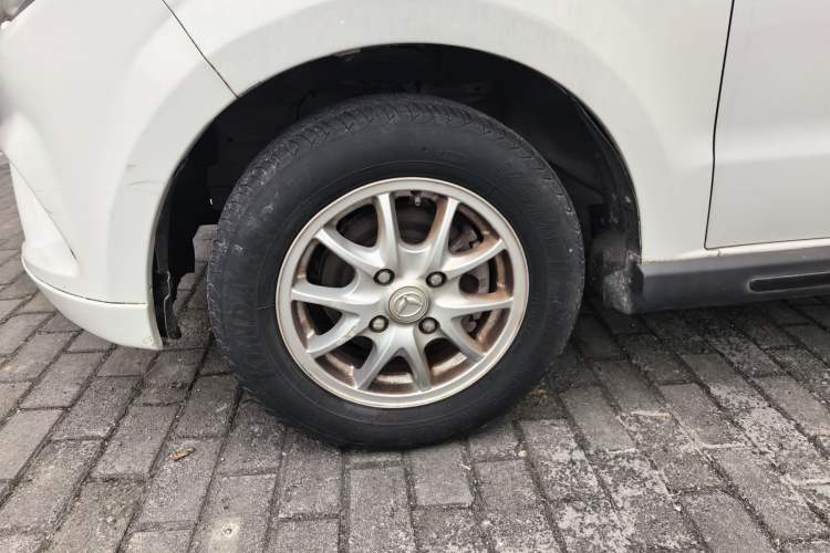 Used HYOSOW H2 2016 H2E 1.5L Elite Model BJ415B Left Front Wheel Hub