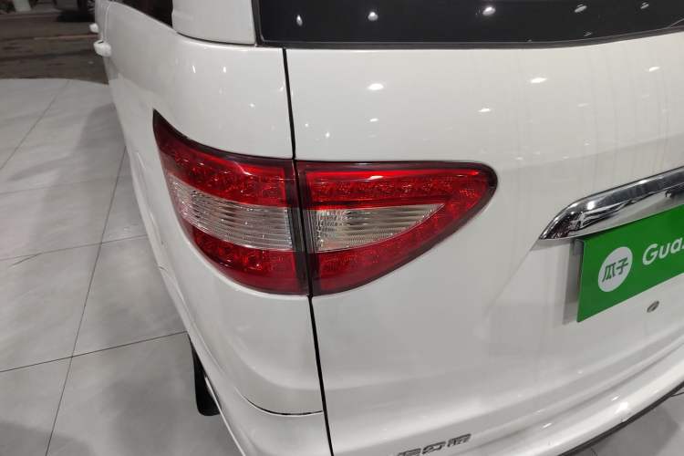 Used HYOSOW H2 2016 H2E 1.5L Elite Model BJ415B Left Rear Taillight